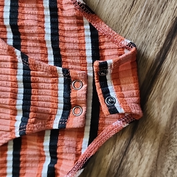 AE Bodysuit - Picture 3 of 5